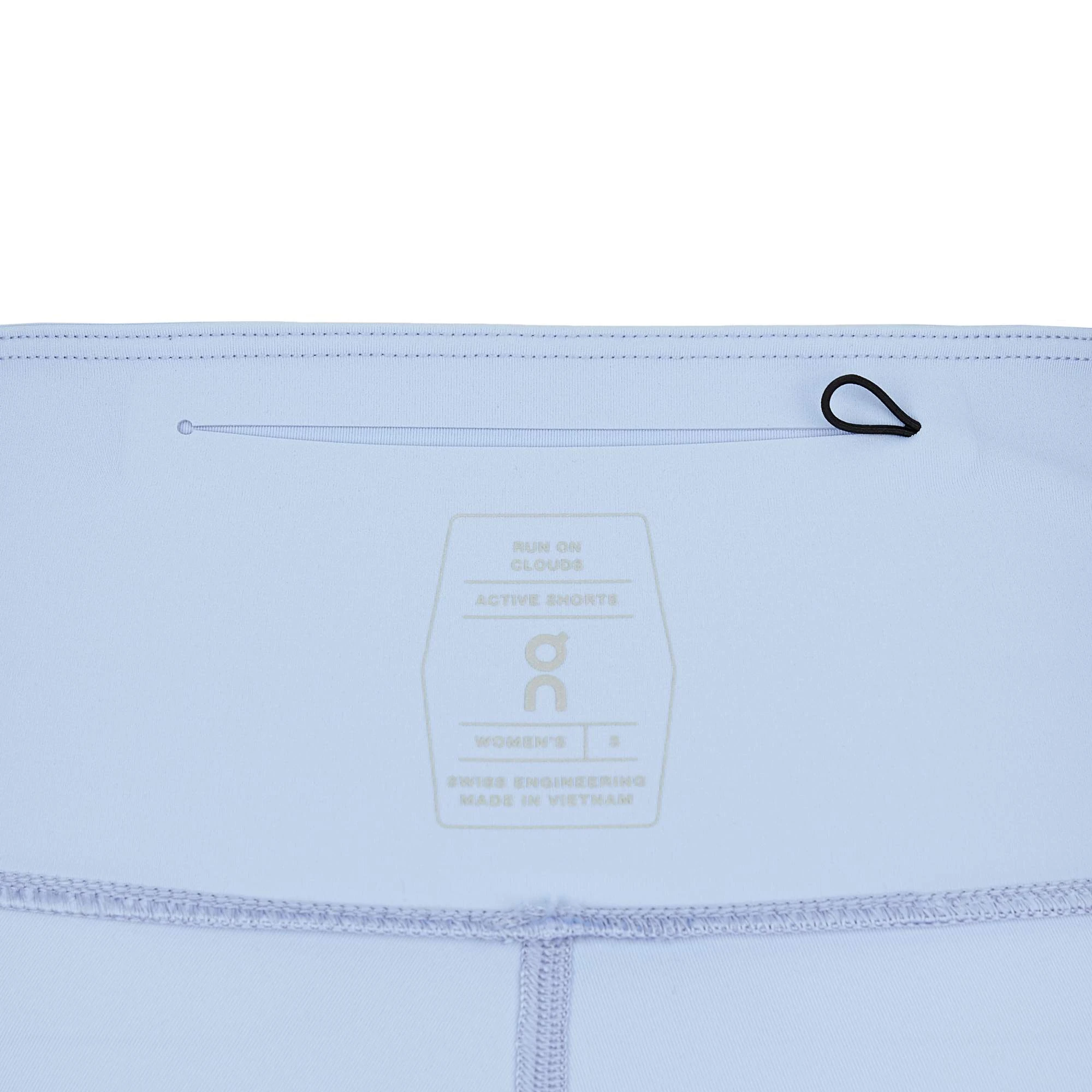 On ACTIVE SHORTS W Damen - Shorts – Bild 9